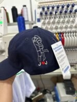 Gorra personalizada silueta de pareja bordado - Image 3
