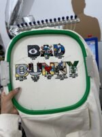 Hoodie/camiseta bordado albums de BAD BUNNY - Image 4