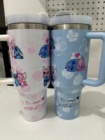 Vaso tipo stanley de 40 oz pareja Stitch y Angel - Image 2