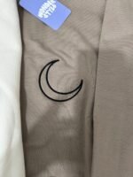 Hoodies/camisetas luna y sol matching pareja bordadas - Image 3