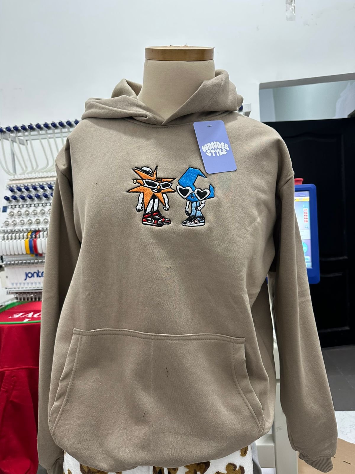 WhatsApp Image 2026-03-01 at 10.52.06 PM (2) Hoodie Mora-Estrella y luna bordado - Image 1