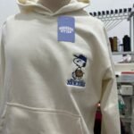 Hoodie/camiseta snoopy beisbol bordado