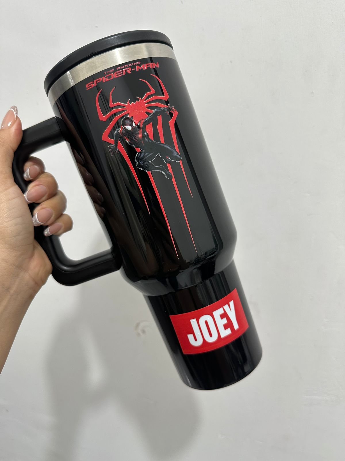 WhatsApp Image 2026-03-01 at 10.52.15 PM Vaso tipo stanley 40 onzas spiderman nombre personalizado - Image 1