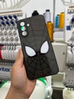 Case celular spiderman rojo y gris oscuro - Image 3